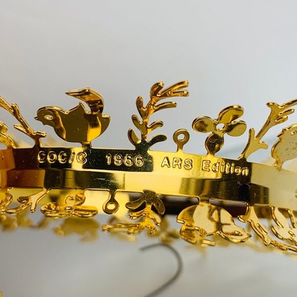 1986 Hummel Gold Ornament - Picture 6 of 10